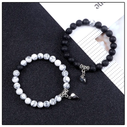 X2 PULSERA CORAZON IMAN ONIX NEGRO HOWLITA BLANCA